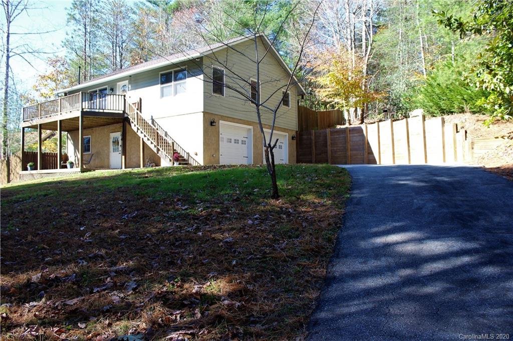 Property image 1 at 115 Fountain Trace Drive, Hendersonville, NC 28739