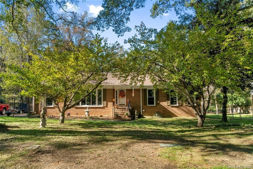 Property image 1 at 8139 Cliffside Drive, Charlotte, NC 28270