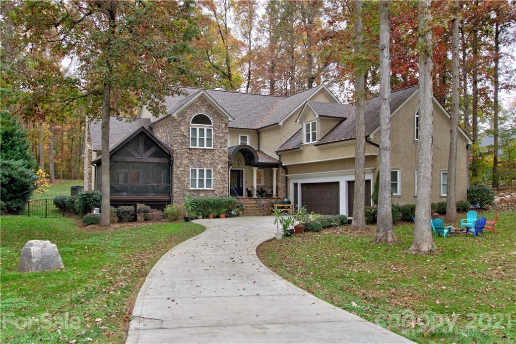 Property image 1 at 471 Greenbay Road, Mooresville, NC 28117