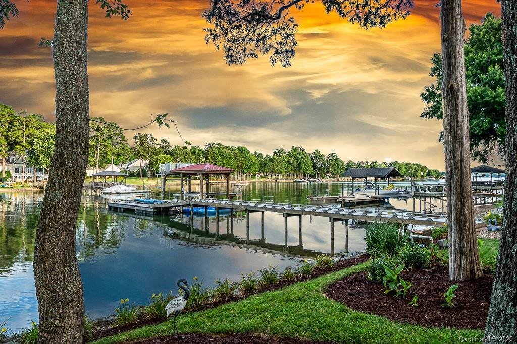 104 Pebble Brook Lane