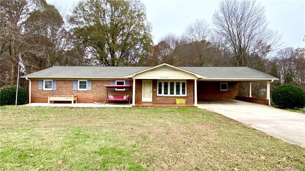 Property image 1 at 2409 E Broad Street, Statesville, NC 28677