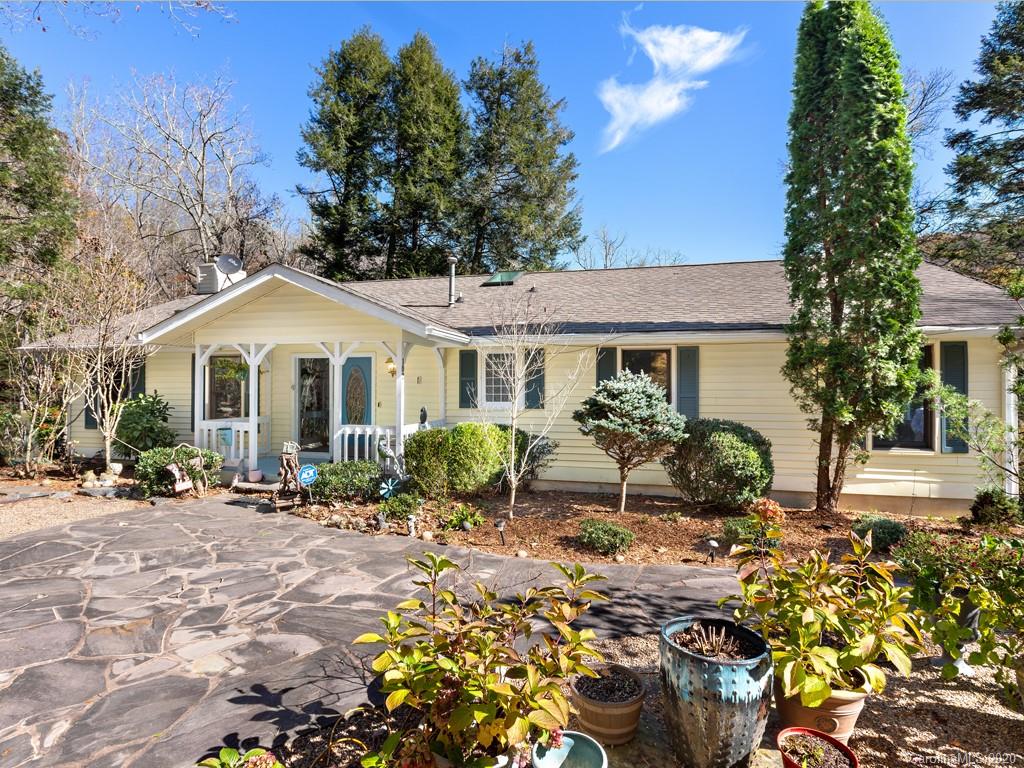 Property image 1 at 102 Burnside Trail, Hendersonville, NC 28792