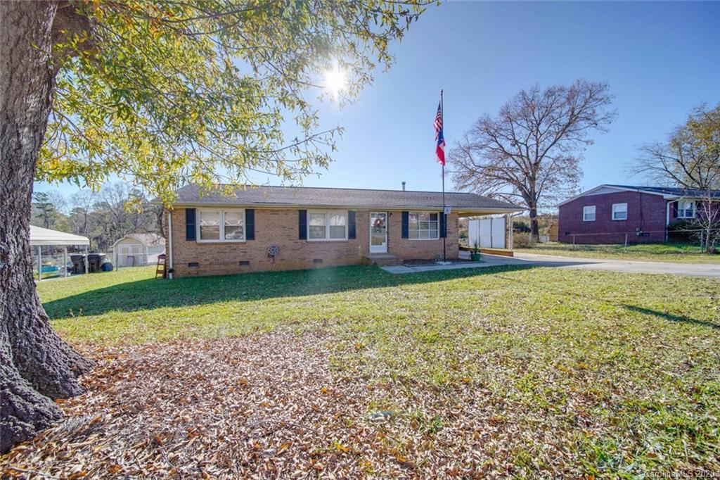 Property image 1 at 4018 Angus Drive, Gastonia, NC 28056