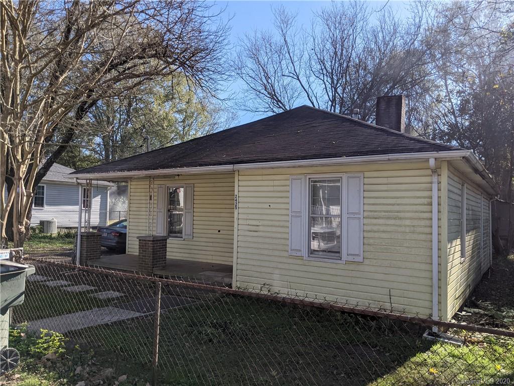 Property image 1 at 2425 Milton Avenue, Gastonia, NC 28052