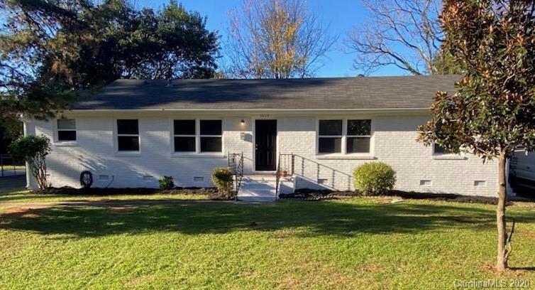 Property image 1 at 3011 Amity Garden Court, Charlotte, NC 28205