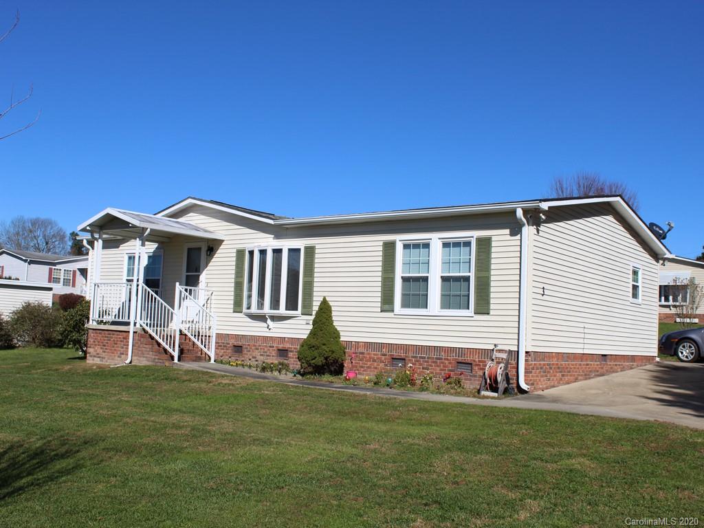 Property image 1 at 3 N Aliette Lane, Hendersonville, NC 28792