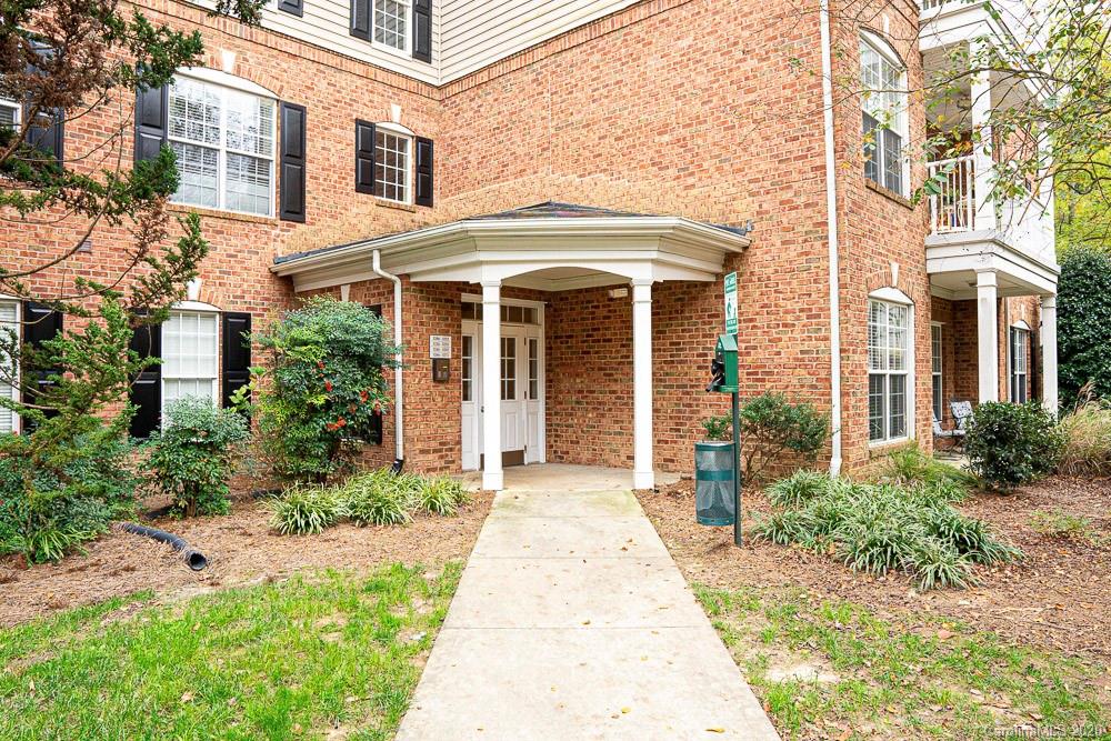 Property image 1 at 3206 Margellina Drive, Charlotte, NC 28210