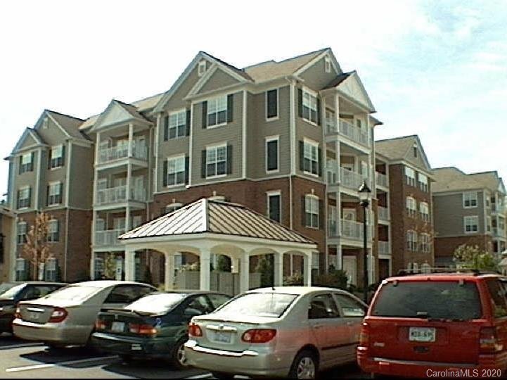 Property image 1 at 3232 Margellina Drive, Charlotte, NC 28210