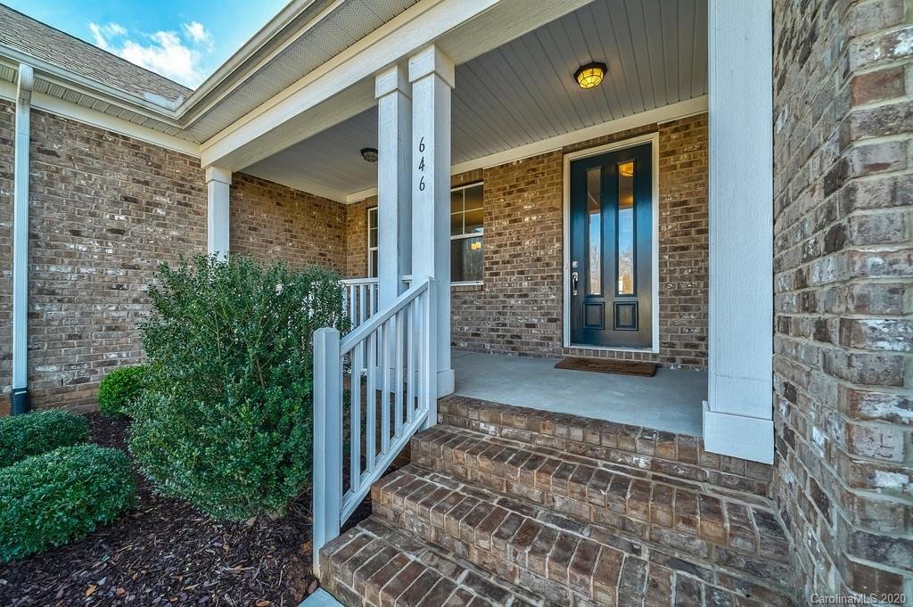 Property image 1 at 646 Houston Road, Troutman, NC 28166