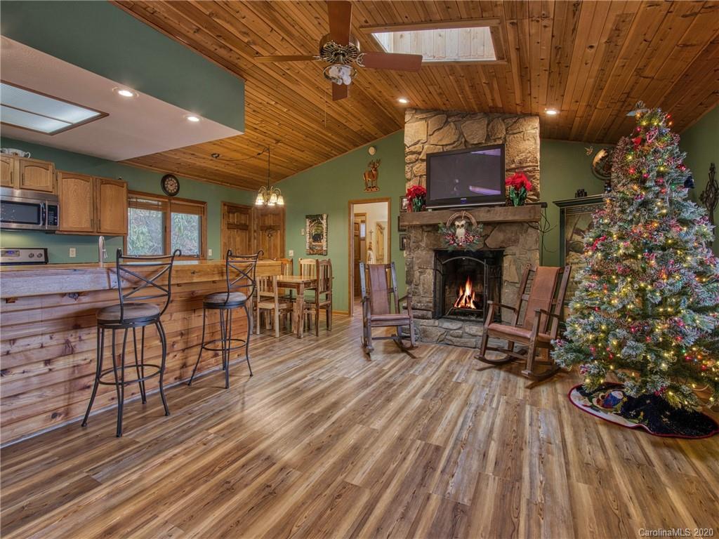 Property image 1 at 812 Setzer Cove Road, Maggie Valley, NC 28751