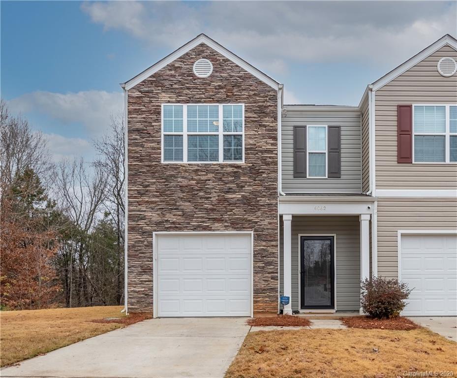 Property image 1 at 4062 Queensbridge Road, Charlotte, NC 28213