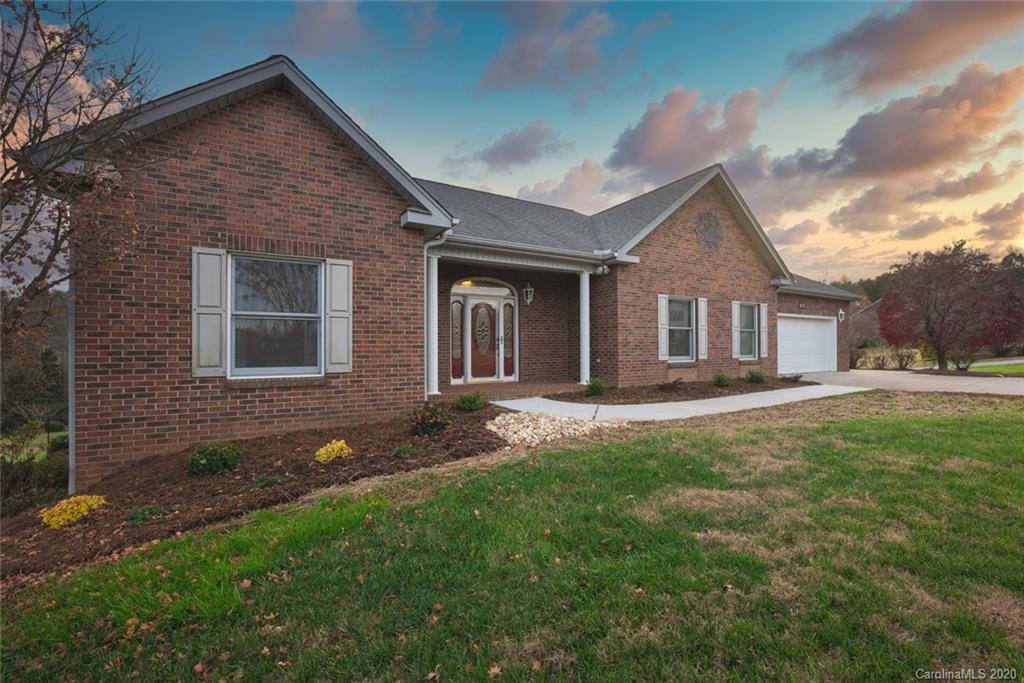 Property image 1 at 5771 Selkirk Drive, Hickory, NC 28601