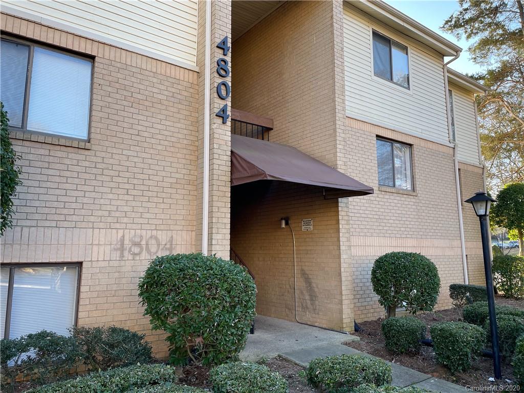 Property image 1 at 4804 Spring Lake Drive, Charlotte, NC 28212