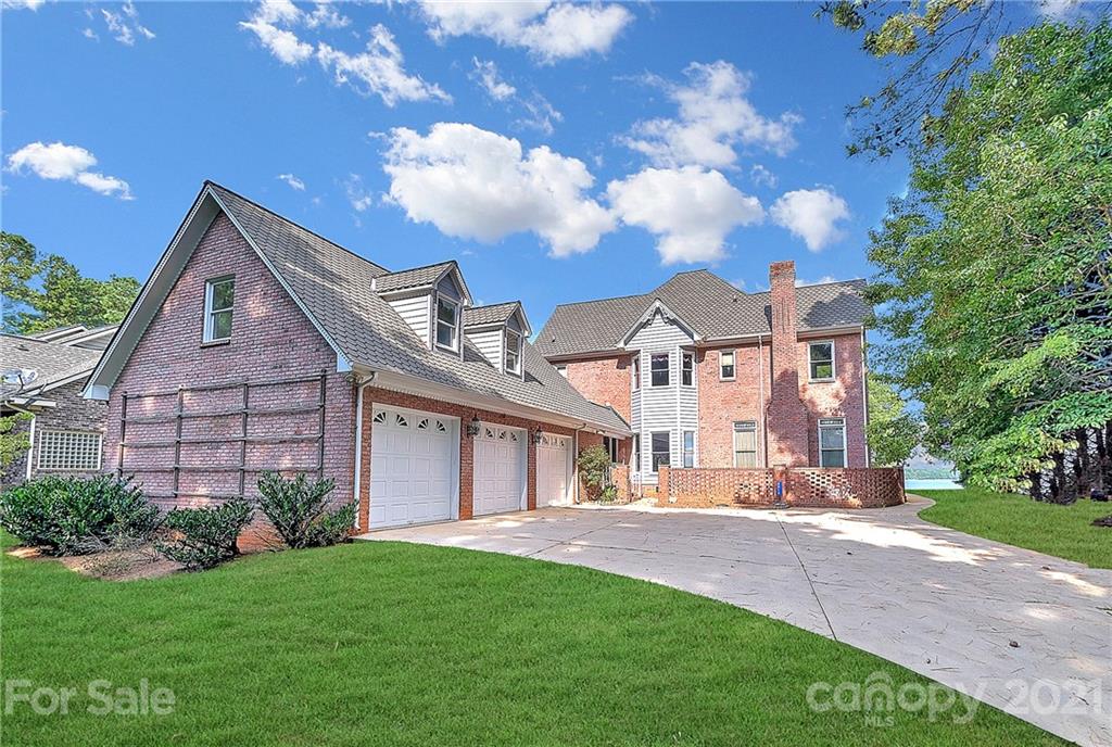 Property image 1 at 8019 Ravenwood Lane, Stanley, NC 28164