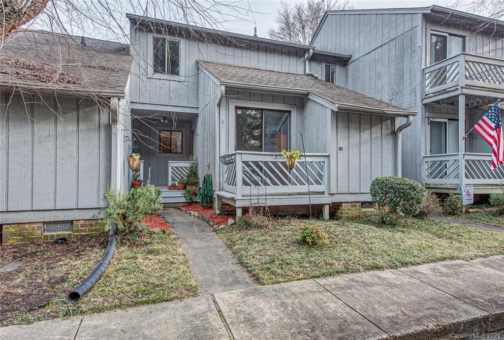 Property image 1 at 100 Willow Run Drive, Gastonia, NC 28056