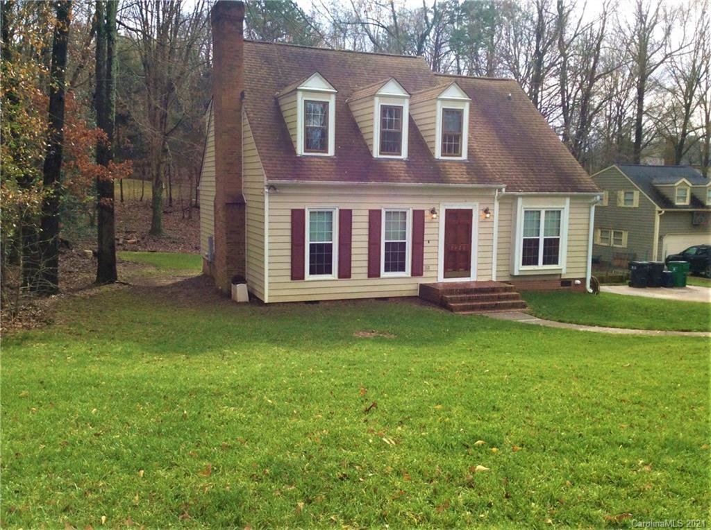 Property image 1 at 7420 Willow Creek Drive, Charlotte, NC 28270