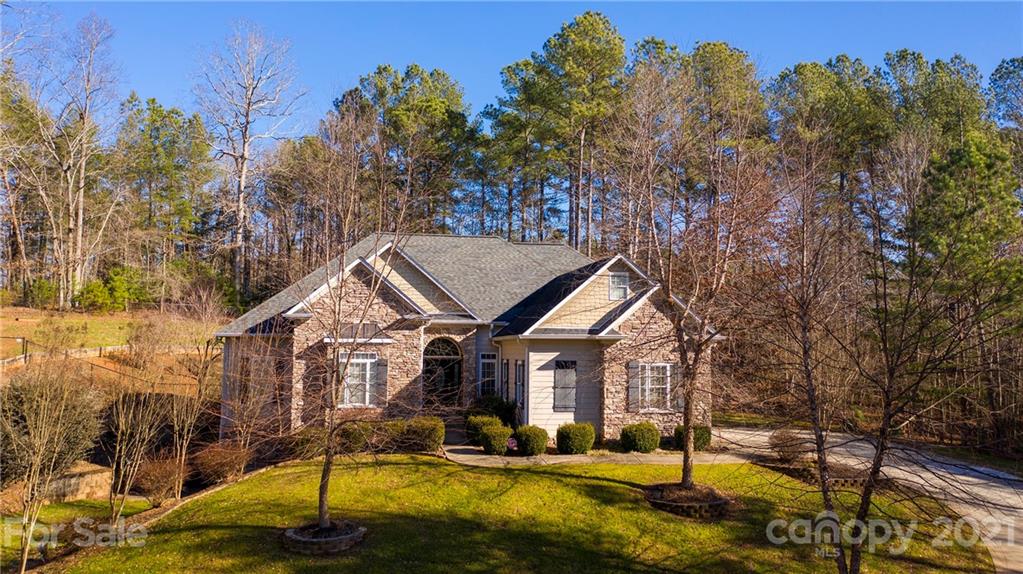 Property image 1 at 9 Kensington Court, Granite Falls, NC 28630