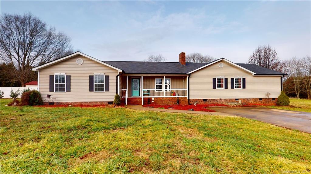 Property image 1 at 960 George Brown Road, Crouse, NC 28033