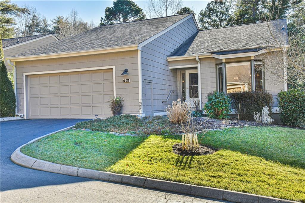 Property image 1 at 122 Beaver Ridge Road, Asheville, NC 28804