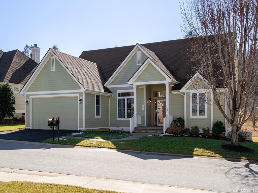 Property image 1 at 127 Williams Meadow Loop, Hendersonville, NC 28739