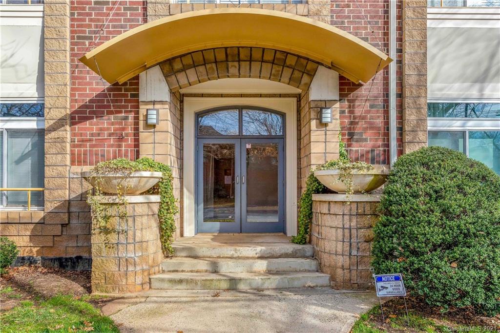 Property image 1 at 404 Laurel Avenue, Charlotte, NC 28204