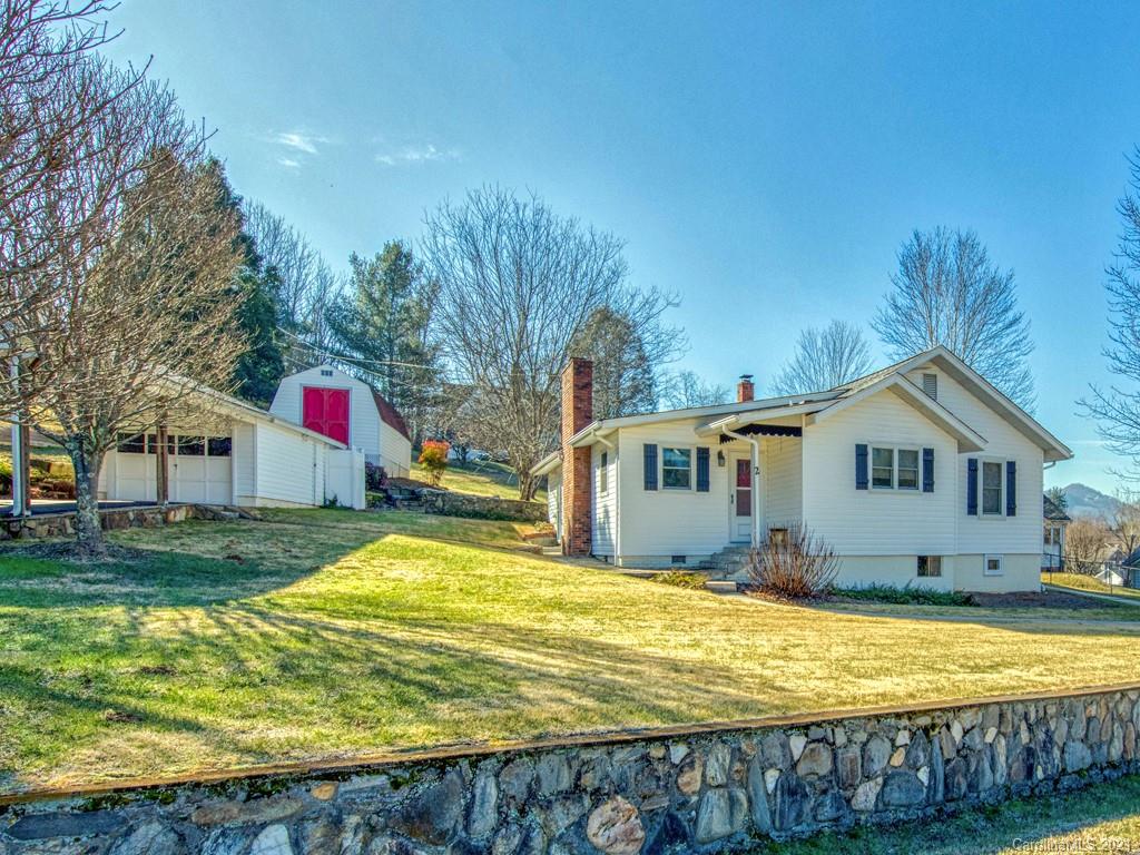 Property image 1 at 2 Roberts Street, Canton, NC 28716