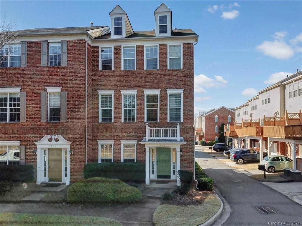 Property image 1 at 14130 Fitzroy Lane, Charlotte, NC 28277