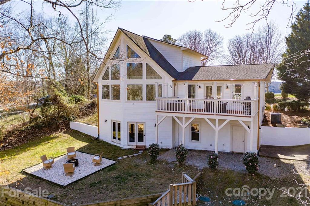 Property image 1 at 555 Laurel Cove Road, Statesville, NC 28677