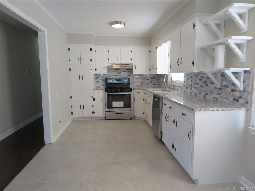 Property image 1 at 4009 Little Mountain Road, Gastonia, NC 28056