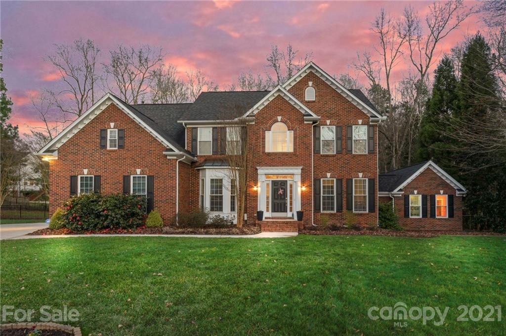 Property image 1 at 10440 Foxdale Court, Charlotte, NC 28277