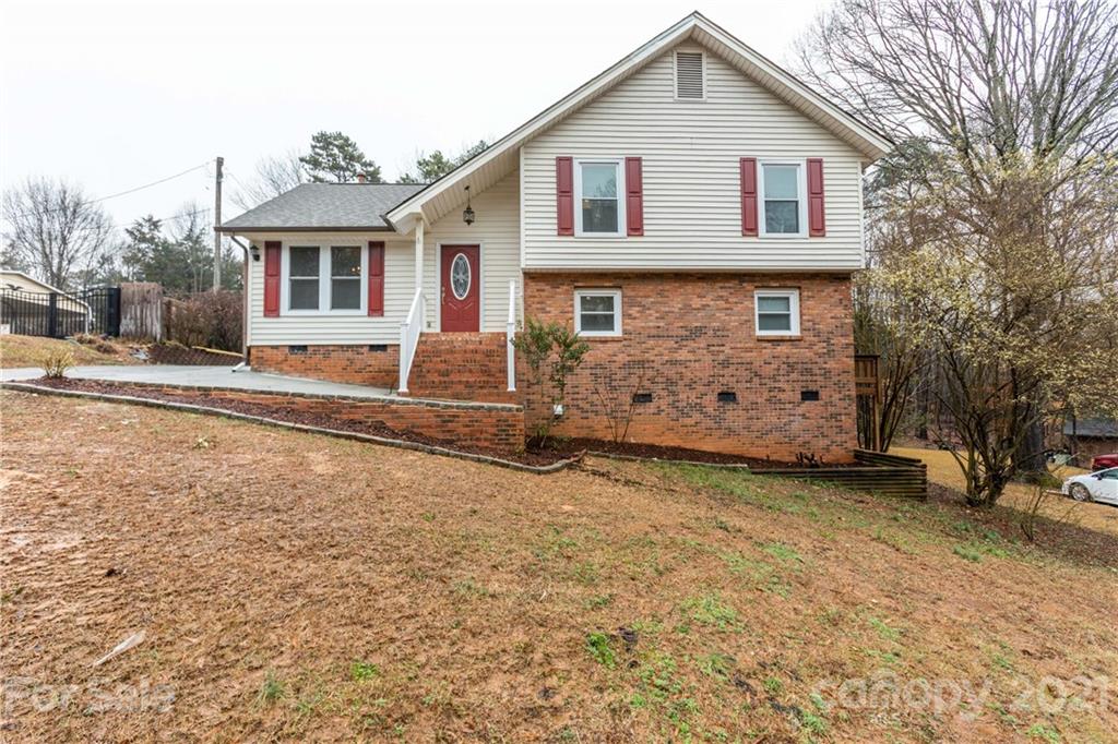 Property image 1 at 13423 Idlefield Lane, Matthews, NC 28105