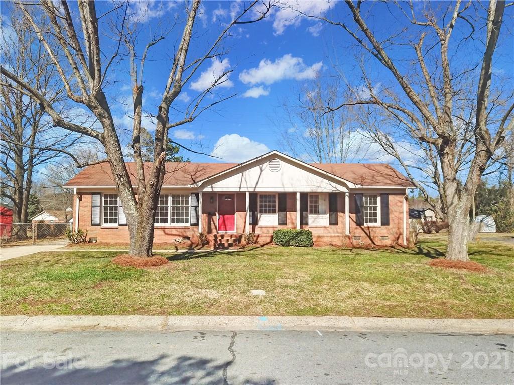 Property image 1 at 1711 Pondella Drive, Charlotte, NC 28213