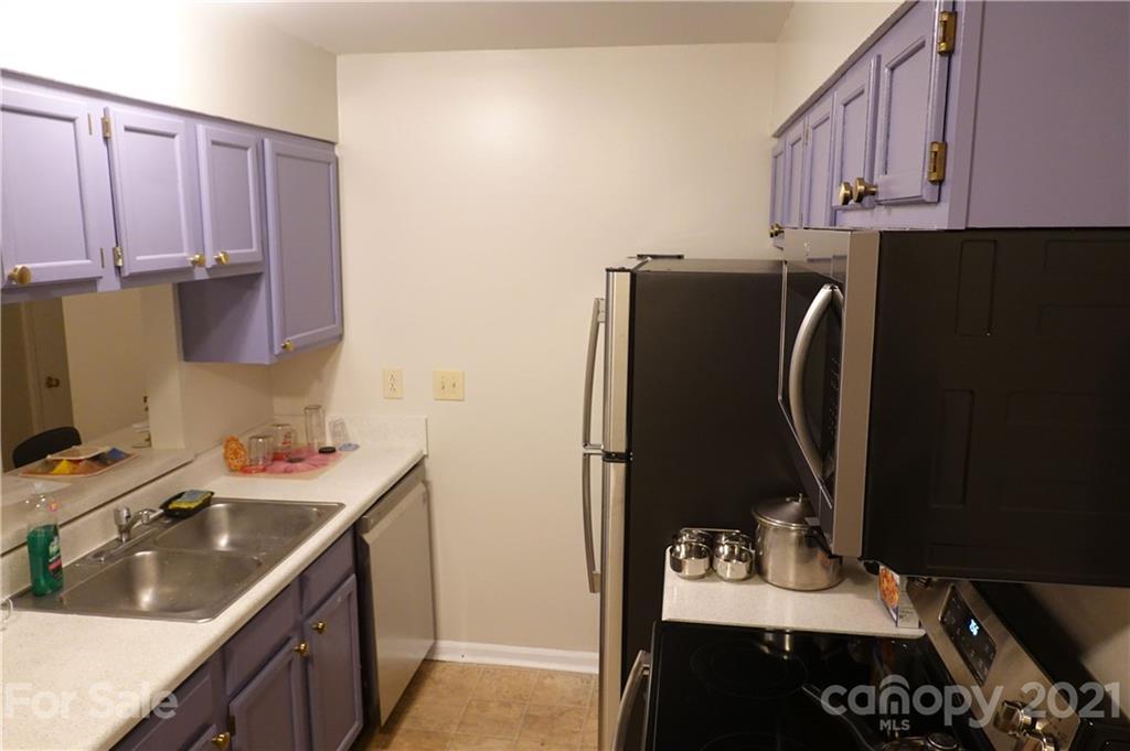 Property image 1 at 9623 Vinca Circle, Charlotte, NC 28213