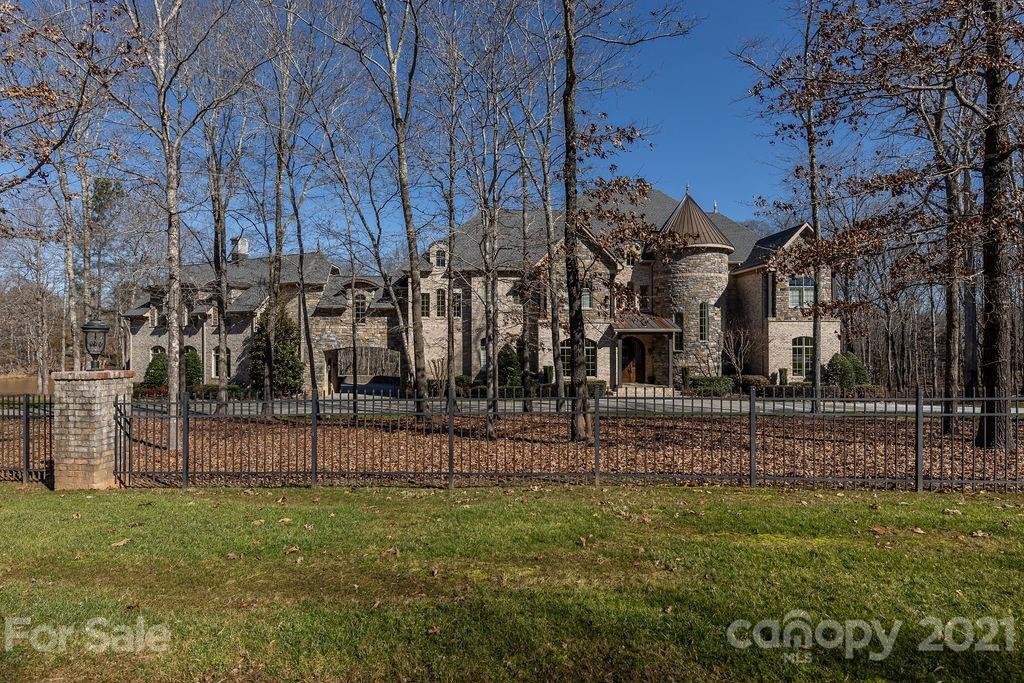 Property image 1 at 9816 Sedgefield Drive, Waxhaw, NC 28173