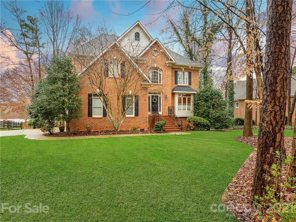Property image 1 at 701 Eagle Point Court, Matthews, NC 28104