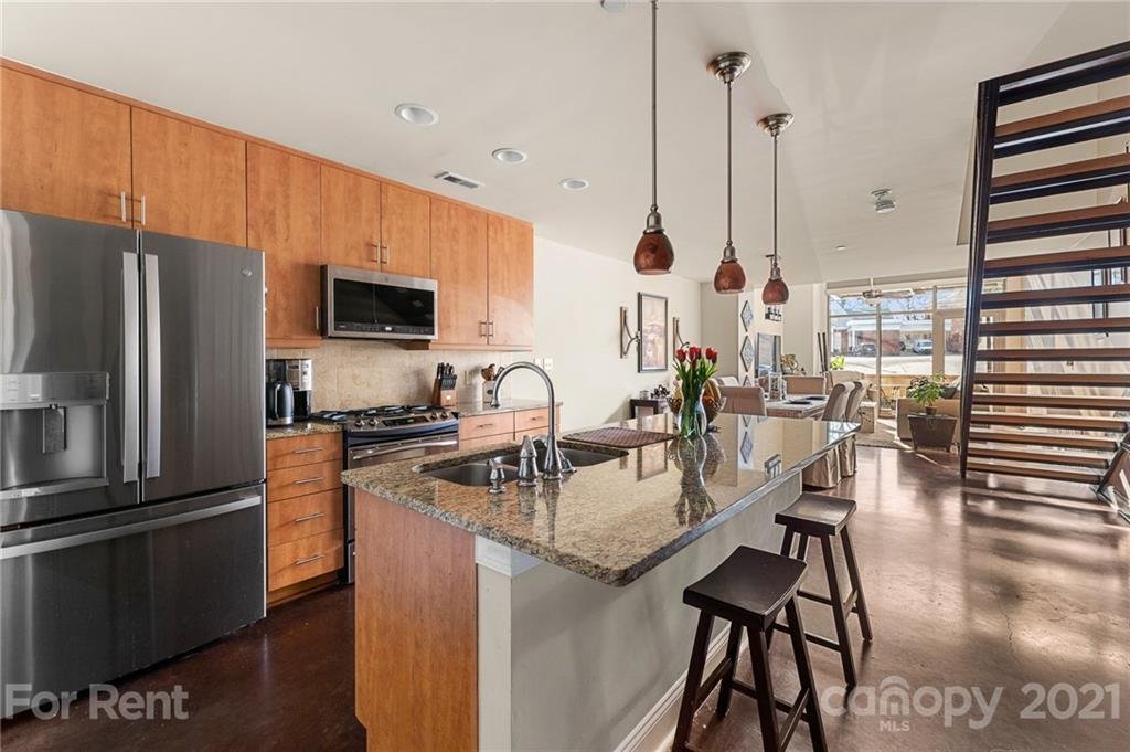 Property image 1 at 701 Royal Court, Charlotte, NC 28202