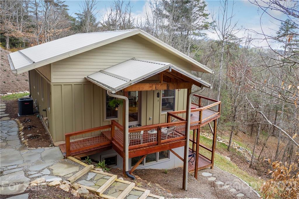 Property image 1 at 40 High Country Road, Weaverville, NC 28787