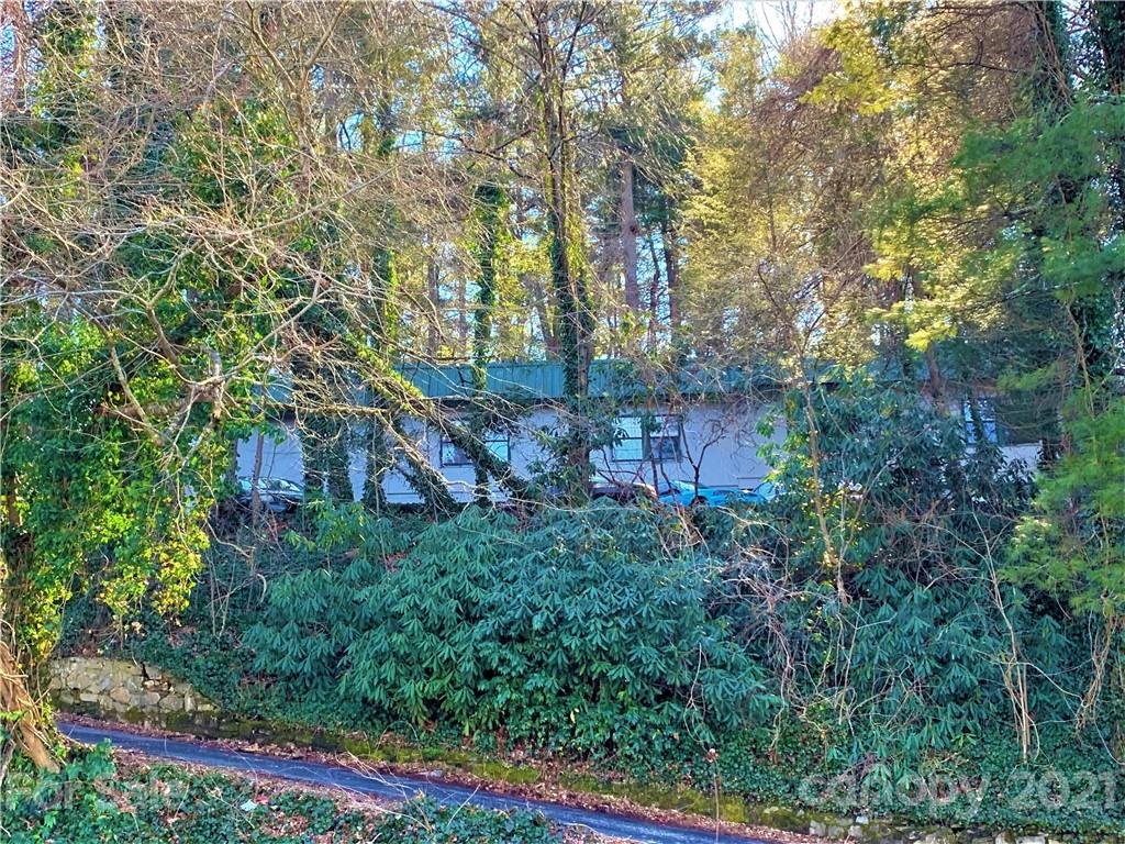 Property image 1 at 500 W Allen Street, Hendersonville, NC 28739