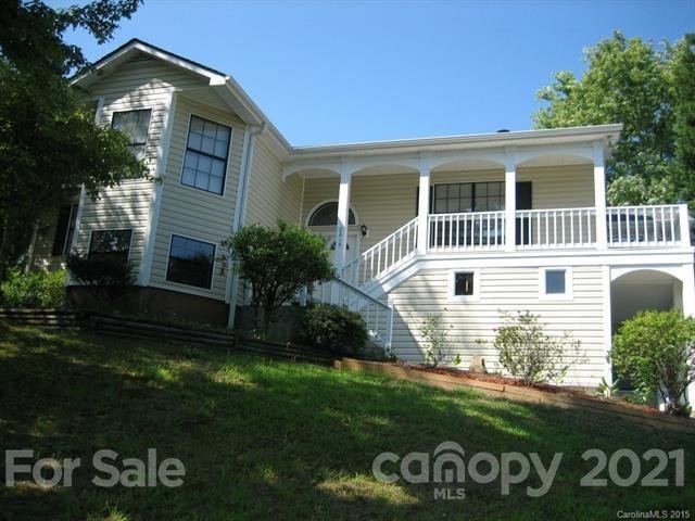 Property image 1 at 2815 Bustlehead Court, Charlotte, NC 28262
