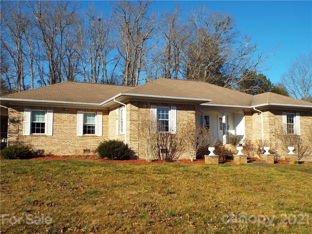 Property image 1 at 286 Sunshine Acres Estate, Sylva, NC 28779