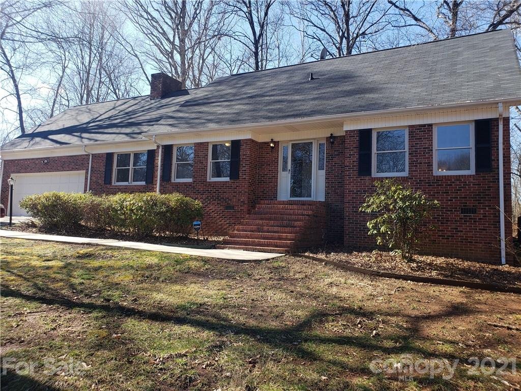 2527 Saddlewood Circle