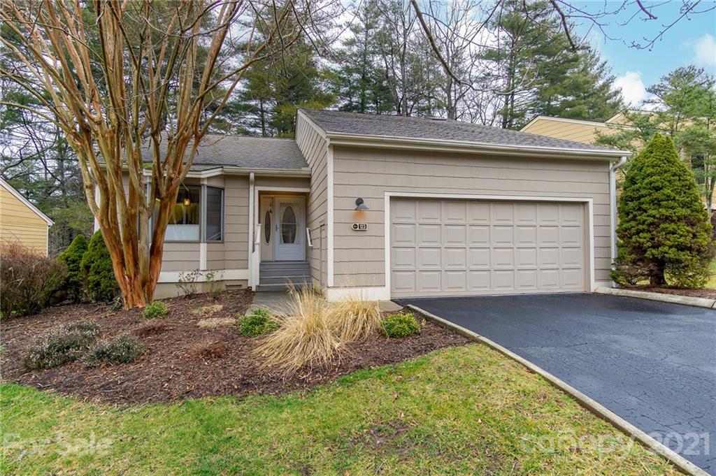 Property image 1 at 123 Beaver Ridge Road, Asheville, NC 28804