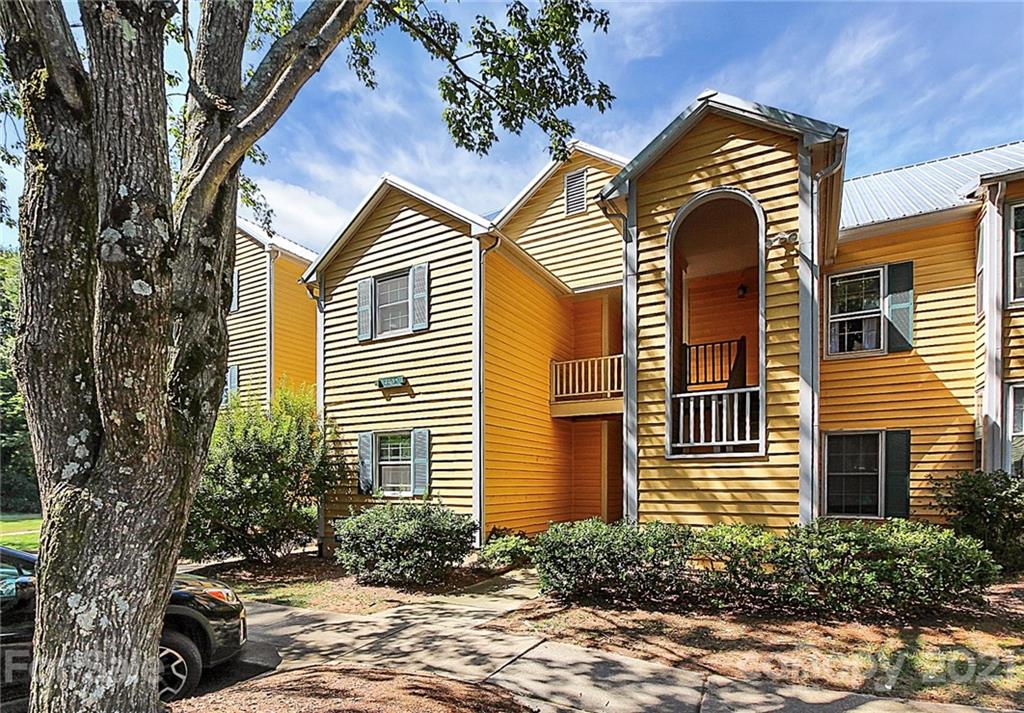 3302 Selwyn Farms Lane