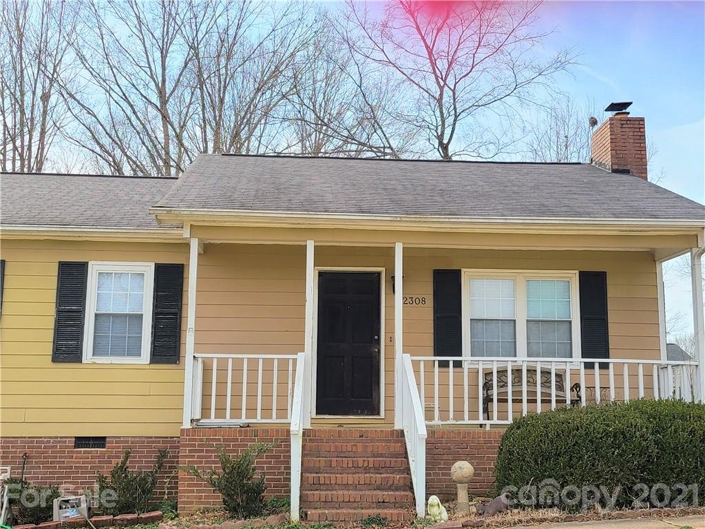 2308 Woodfield Circle