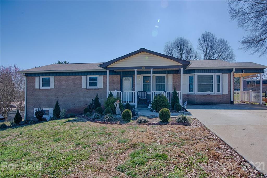 Property image 1 at 1123 Shannon Drive, Newton, NC 28658