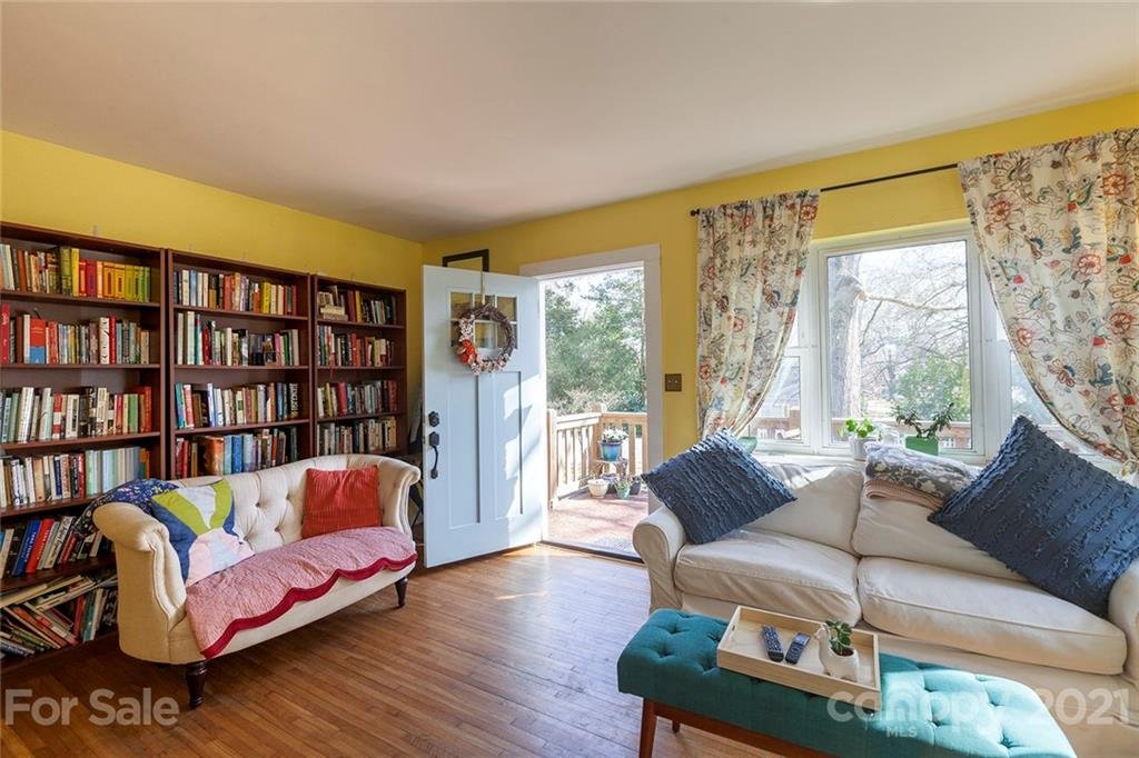 3745 Mcmillan Street