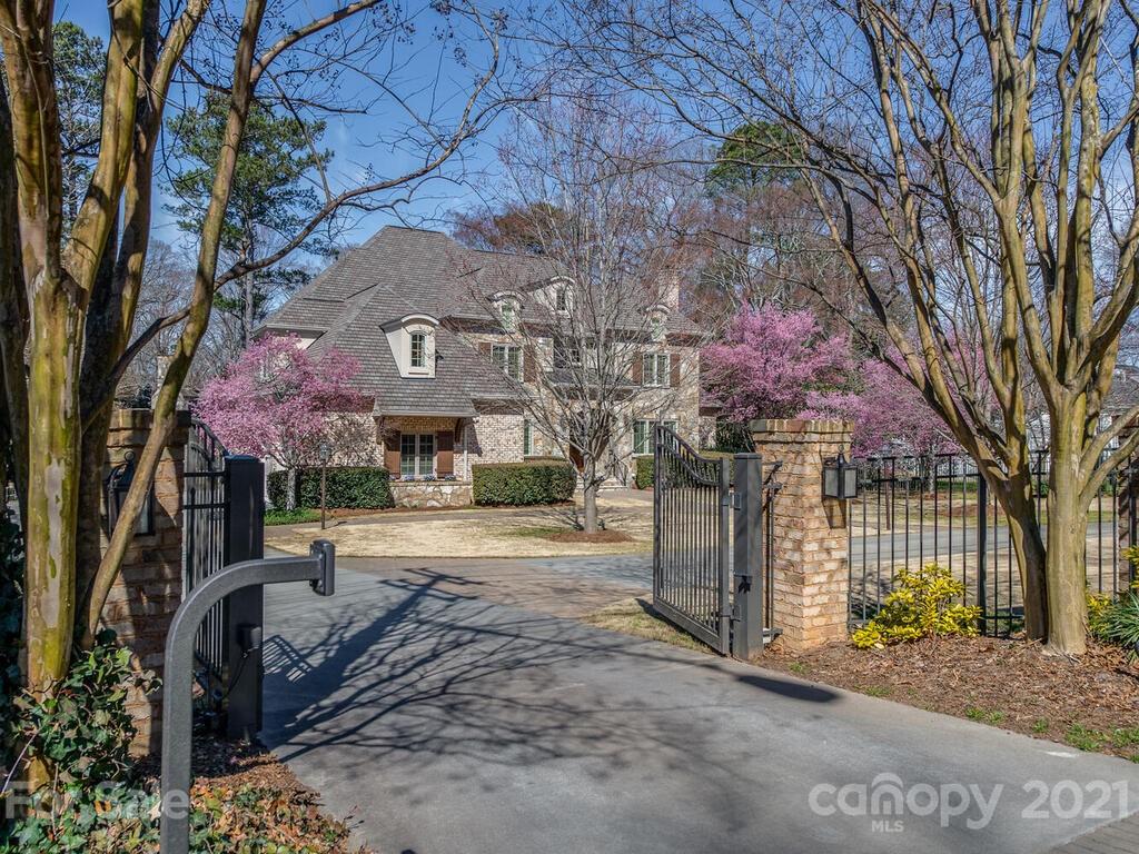 Property image 1 at 2224 Carmel Road, Charlotte, NC 28226