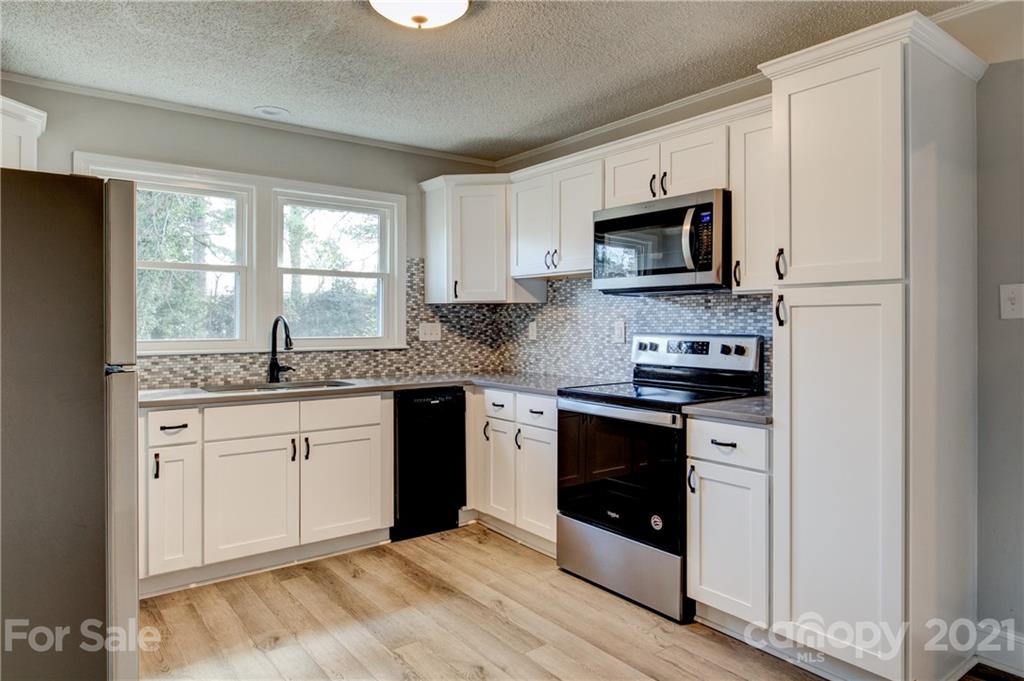 Property image 4 at 1247 Westover Circle, Rock Hill, SC 29732