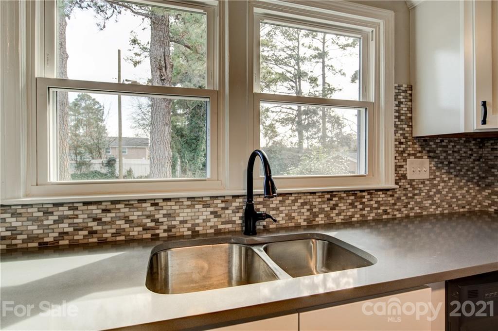 Property image 5 at 1247 Westover Circle, Rock Hill, SC 29732