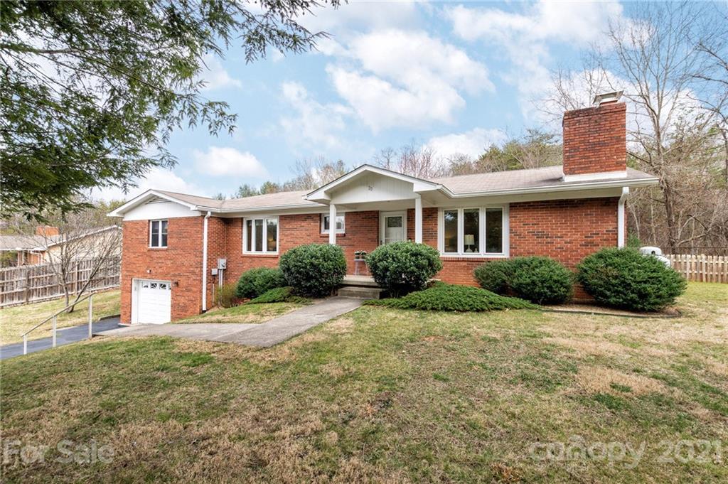 Property image 1 at 20 Shawnee Trail, Asheville, NC 28805